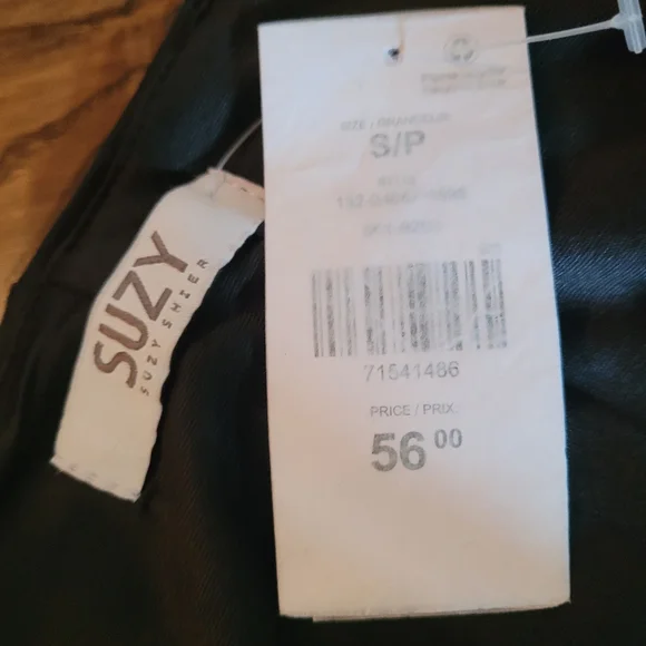 NWT Dress, gorgeous waist detail. - Picture 13 of 13